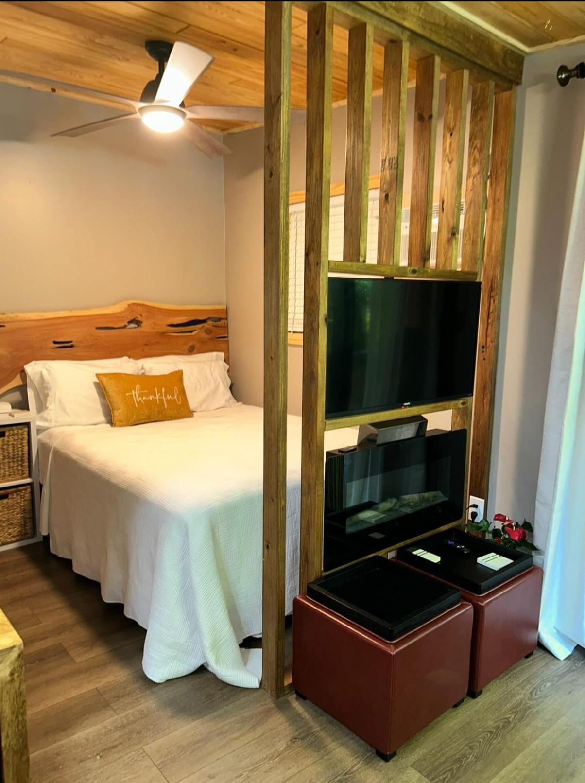 Sweet Tiny Cabin 탬파 외부 사진